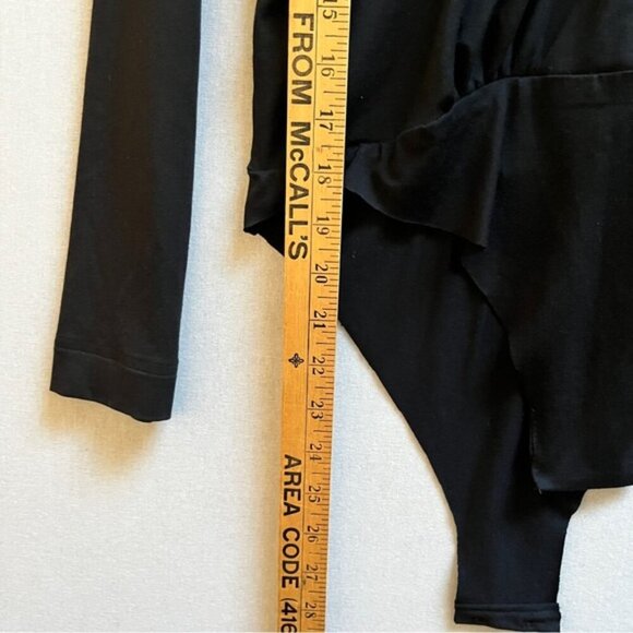 Daniela Corte Lisa Black long sleeve padded shoulders Bodysuit Top Sz M - Picture 12 of 13